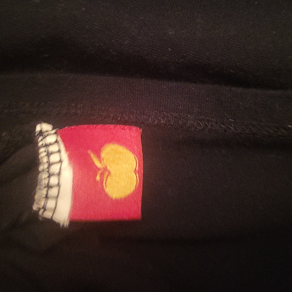 Apple Bottoms RARE FIND stretchy top with Vibrant Bling Graphic M - Picture 6 of 7
